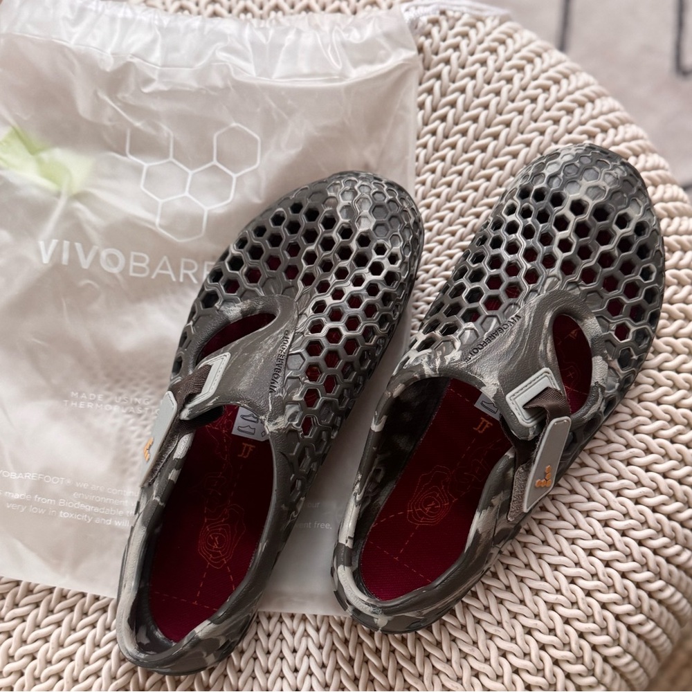 Vivo Water Barefoot shoes Hex-Cut Slip-On in Gray barefoot Insole minimalist